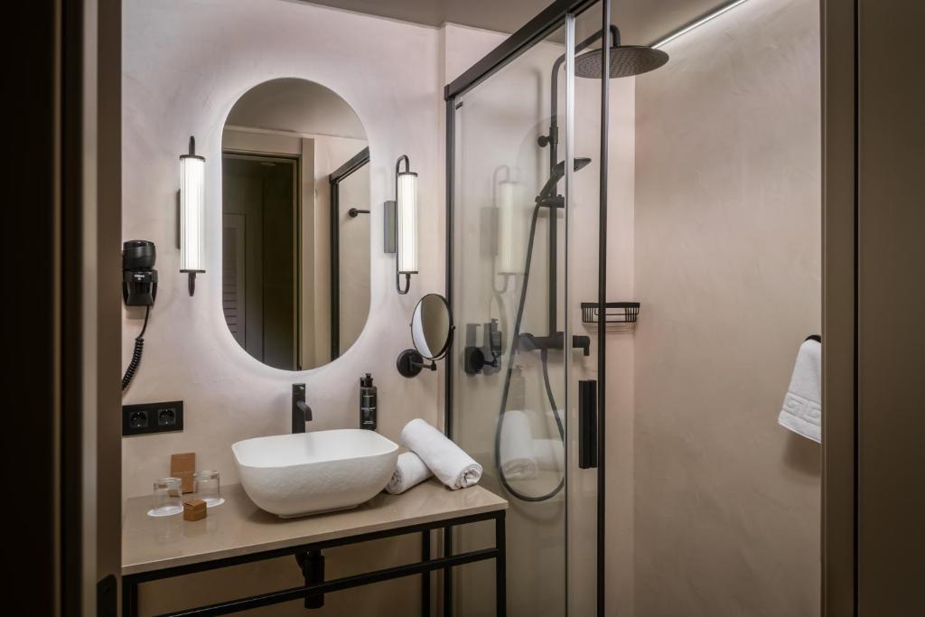 apliques de pared para baño hotel maramar